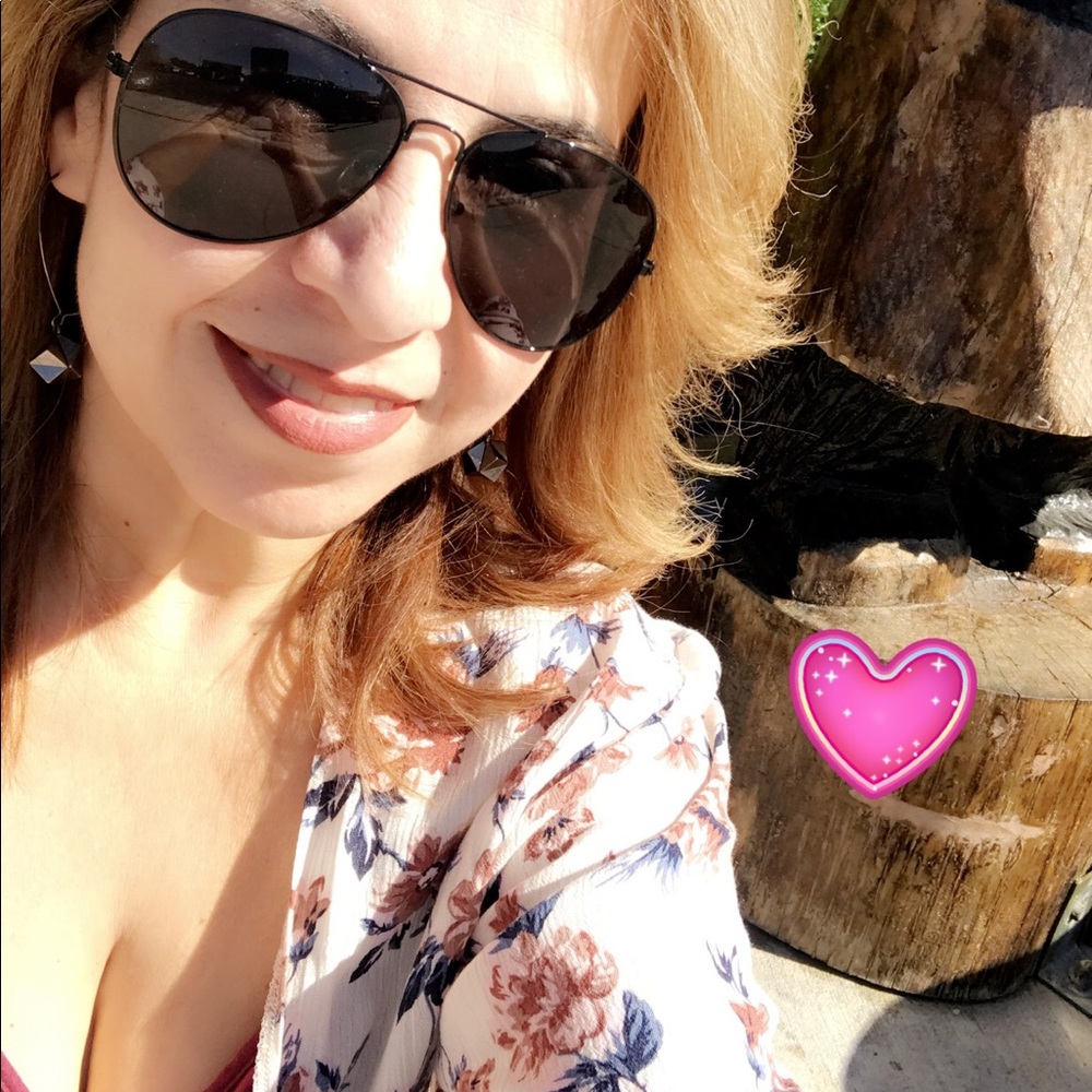 Meet your Posher, Sandie